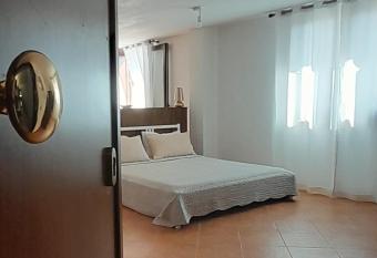 DIMORA MARINO allows 18 year olds to book a room