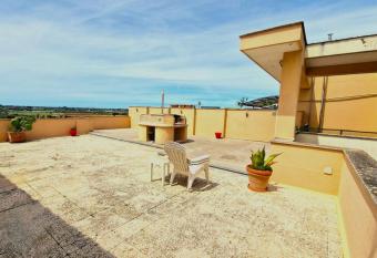 Sunset House has rooms with a private hot tub
