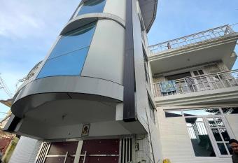 Ariva Home Stay has Balcony rooms