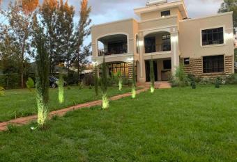 Homa Bay Four bedroom Villa has Balcony rooms