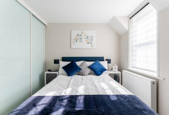 Oyster 2 allows 18 year olds to book a room