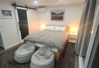 Beautiful Rural Hilltop Studio Unit has Balcony rooms