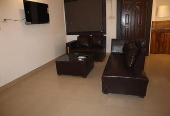 Kashidhya K-507 Sigra has Smoking/Balcony rooms