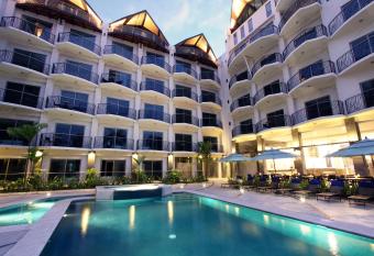 Oceano Boutique Hotel & Gallery has Balcony rooms