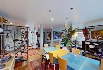 Appartement grand luxe 180m2 has Balcony rooms