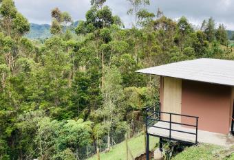 Apartaestudio Campestre B-612 entre El Retiro y La Ceja allows 18 year olds to book a room