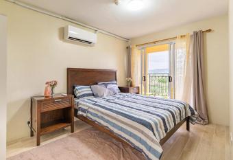 Yumi s Artsy Quiet Condo Homestay has Balcony rooms