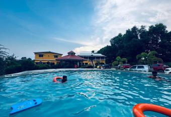 KADAMBINI JUNGLE RESORT has Balcony rooms