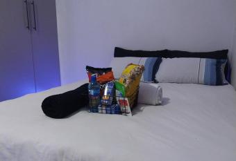 Sweet Companion Olievenhoutbosch allows 18 year olds to book a room