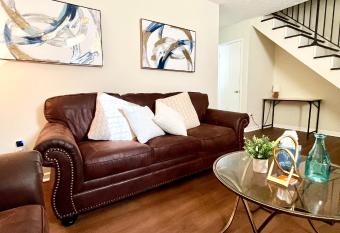 Charming 3BR 1.5BA Cozy Haven has Balcony rooms