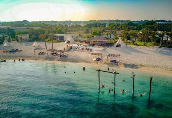 Nurai Island, Saadiyat has rooms with a private hot tub