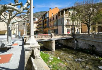 Charming Rustic Duplex Penthouse has Smoking rooms