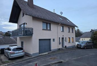 N  rburgring 2 Zimmer mit K  che und Bad has Balcony rooms