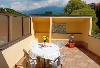 Sweet Holidays has Balcony rooms