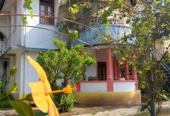 Johnson s Homestay - Ecohouseboat has Balcony rooms