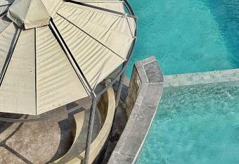 Sanava Balian has Balcony rooms