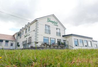 Greenfield Lodge Hotel Bar & Bistro has Balcony rooms