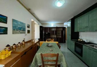 Appartamento autonomo has Balcony rooms