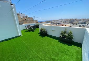 St.Joseph Apartment has Balcony rooms