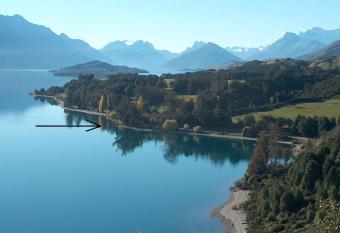 Little Paradise Lodge allows 18 year olds to book a room