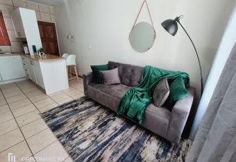 Apartment in Boksburg near OR TAMBO INTERNATIONAL AIRPORT allows 18 year olds to book a room