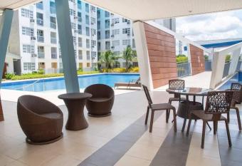 Scarlet Suites Condominium has Balcony rooms
