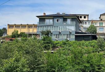 HOME 12 has Balcony rooms