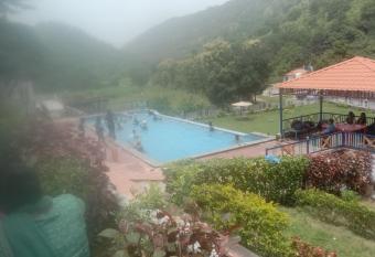 Maruti Paradise Resort has Smoking/Balcony rooms