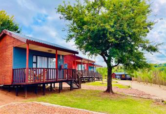 Damview Eco Lodge has Balcony rooms