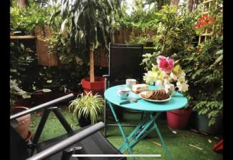 Nice room,45 minutes away from Paris has Balcony rooms