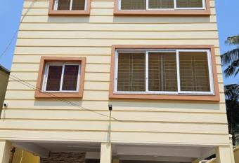 Vensa Homestay has Balcony rooms