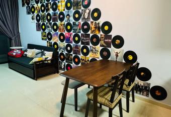 Sea View Cozy 2BR Forest City Near Tuas Duty free has Balcony rooms