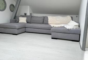 Sybelle appart allows 18 year olds to book a room