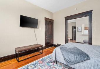 Perfect for families allows 18 year olds to book a room