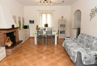 Appartamento Il Limone allows 18 year olds to book a room