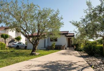 Ku  a za odmor Sunce has Balcony rooms