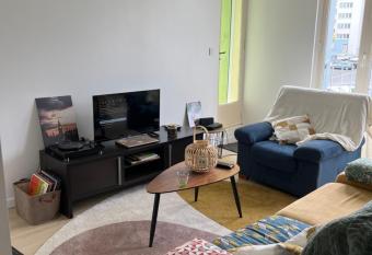 Chambre pour vos week-ends insolites ! has Balcony rooms