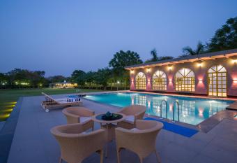 ELIVAAS Enchantia Luxury 6BHK Villa with Pvt Pool in Gurgaon allows 18 year olds to book a room