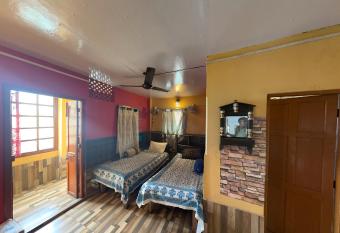 Calcutta Backpackers Homestay- For Travellers and Backpackers has Balcony rooms