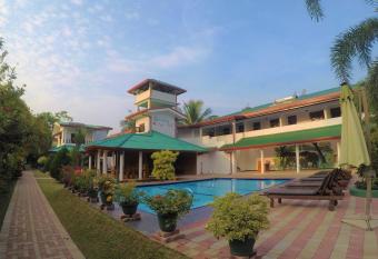 Villa 4U has Smoking/Balcony rooms