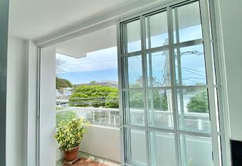 Casa Jardin has rooms with a private hot tub