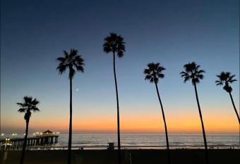 Sea View - 2 Bed 2 bath with parking near downtown MB has Balcony rooms