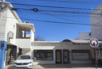 el nido! Private stay at nice apartment North blvd has rooms with a private hot tub