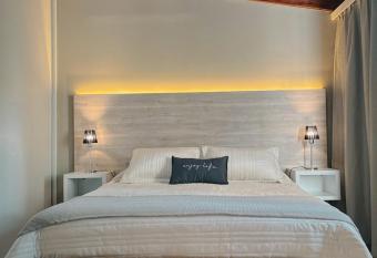 Chalet Alter Boss allows 18 year olds to book a room