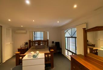 Everingham Views has Balcony rooms