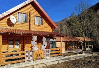 Tosic has Balcony rooms