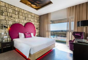 Lisotel - Hotel & Spa has Balcony rooms