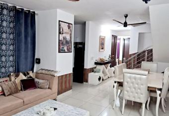 Soothing Skies Penthouse has Balcony rooms