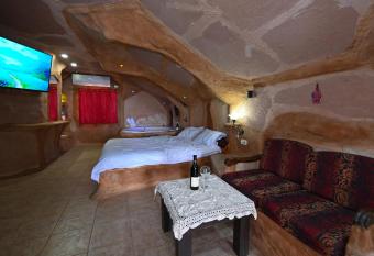 The cave spirit has Balcony rooms