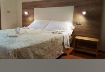 Monte morello has Balcony rooms